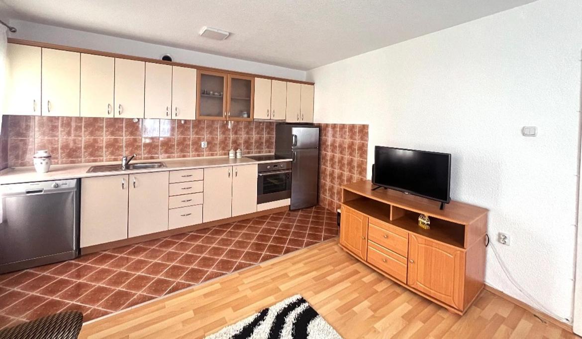 Dina Apartments Bitola Buitenkant foto